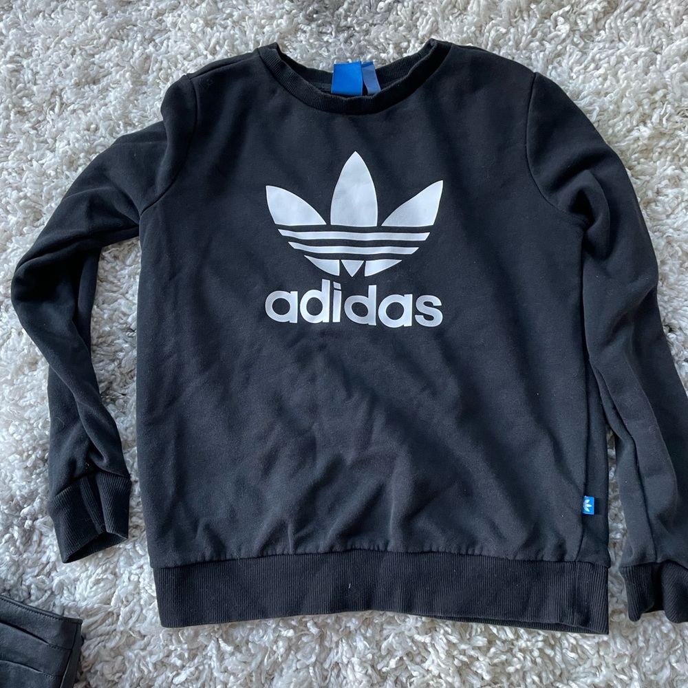 Trefoil crewneck